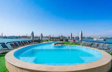 la piscina, crociera sul nilo miglior tour operator