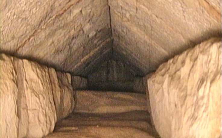 il passaggio nascosto nella piramide di cheope