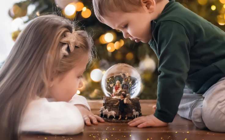 Dove andare a Natale, due bambini a natale