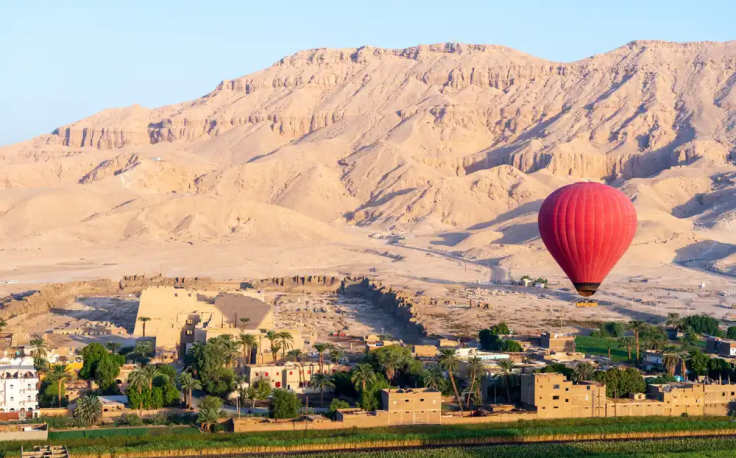 mongolfiera su Luxor, cosa fare in Egitto a dicembre?