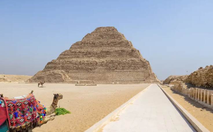 la piramide a gradoni di Djoser a Saqqara, il cairo cosa vedere