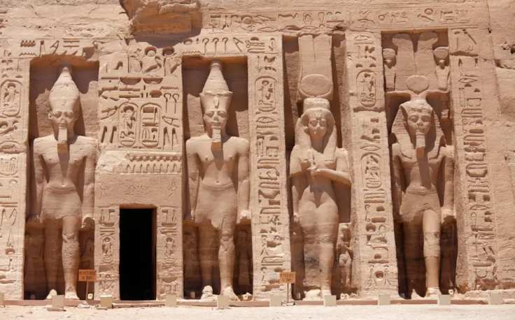 la statua della regina Nefertari