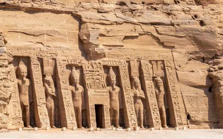 il tempio di nefertari ad abu simbel