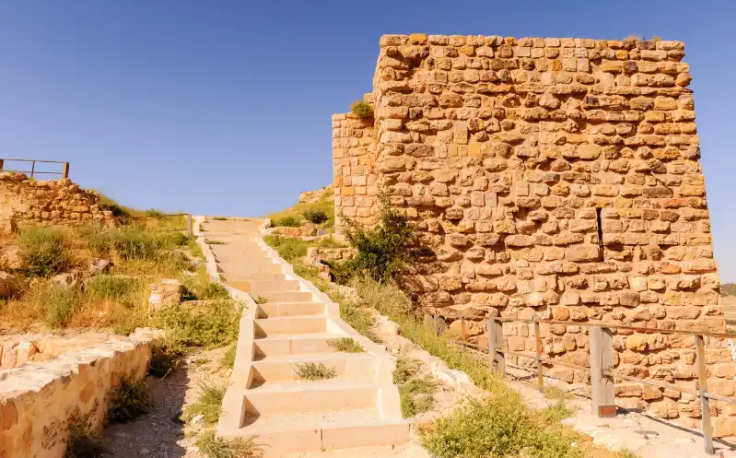 una parte di castello di kerak giordania, Castelli del Deserto
