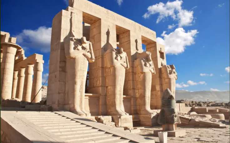 tempio di ramses II a luxor , il ramesseum