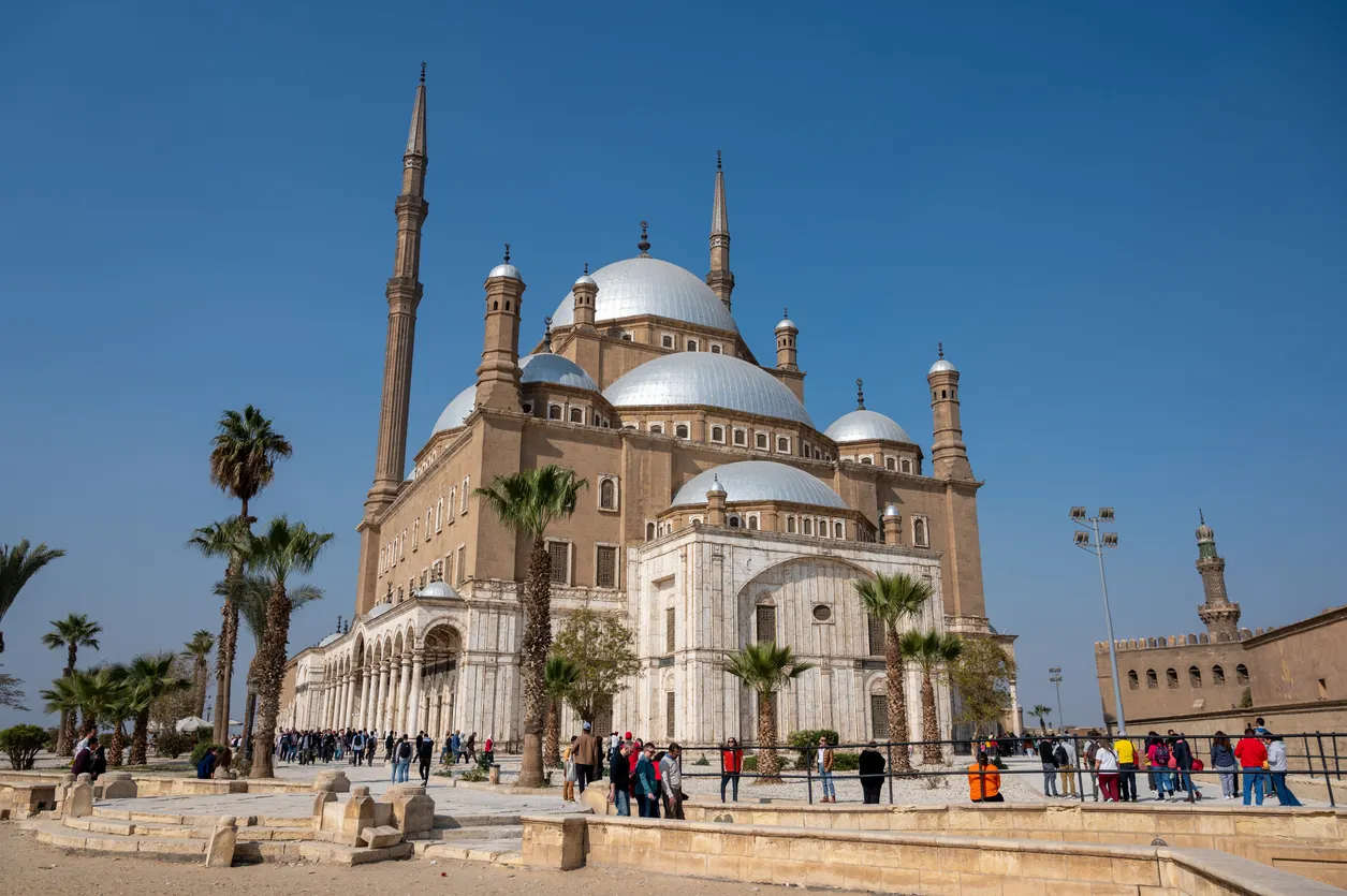 Citadel of Salah, Hurghada & Nile Cruise Tour — 14 Days of Red Sea Beaches & Upper Egypt Temples