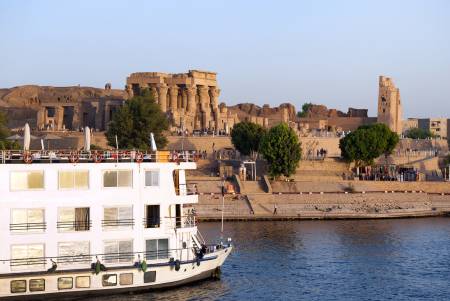 Temple of kom-ombo and river cruise, Egypt Package