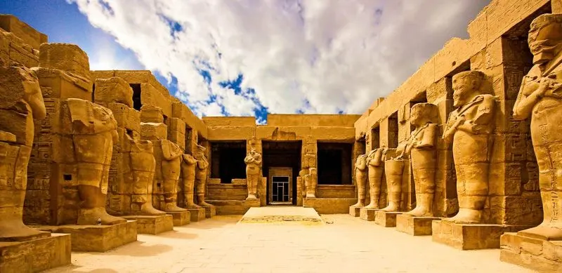 https://res.cloudinary.com/ddjuftfy2/image/upload/f_webp%2Cc_fill%2Cq_auto/memphis/large/839487522_Karnak%20Temple.jpg