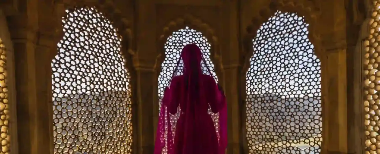 una donna in marocco, Fantastico Tour deserto zagora e Marrakech in 6 giorni
