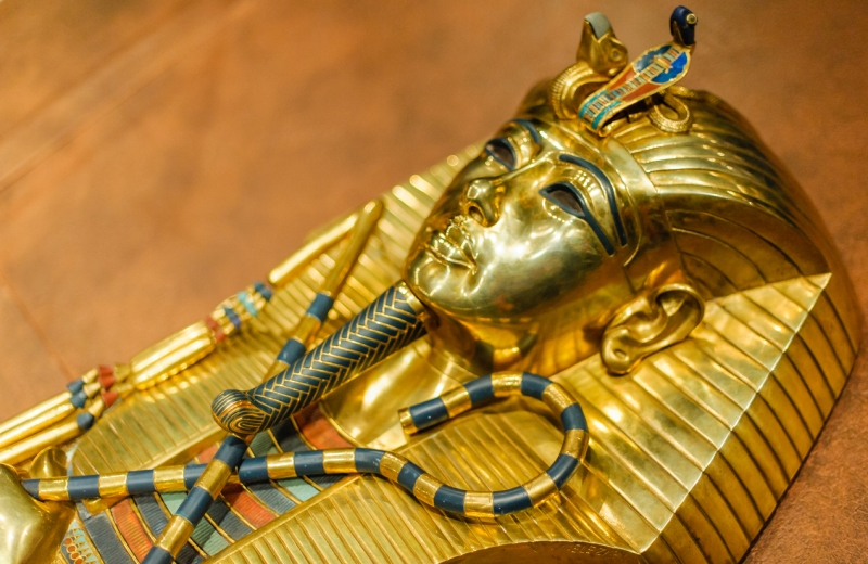 golden mask of tutankhamun, King Tutankhamun Facts