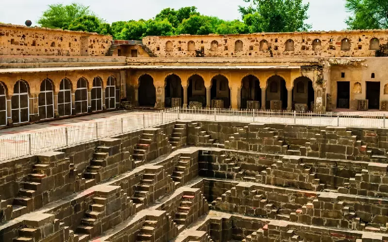 chand baori