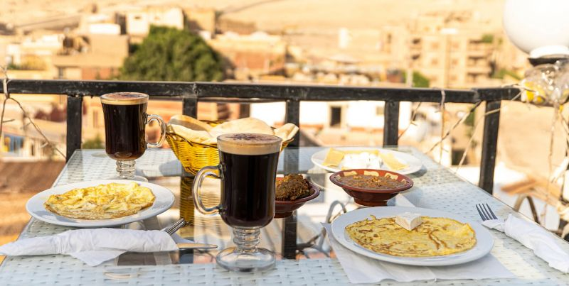 restaurante enfrente de las piramides