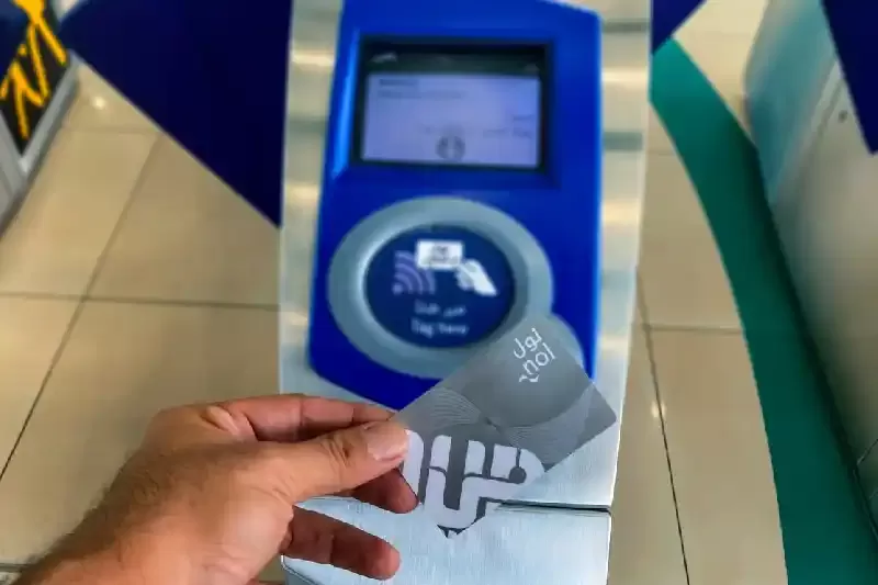 come muoversi a dubai