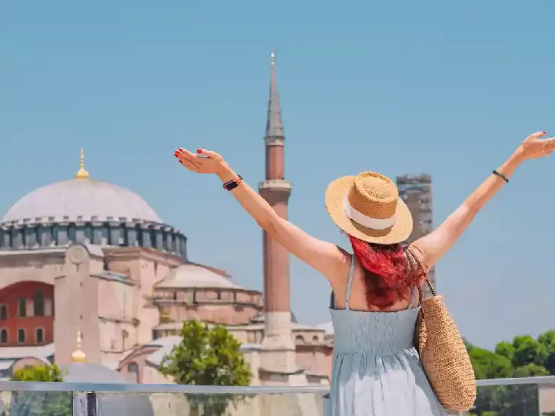 una turista ad istanbul , cosa vedere in Turchia in 3 giorni