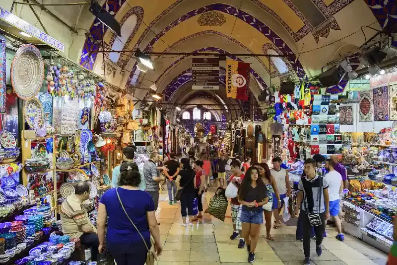 il mercato coperto di istanbul , gran bazar istanbul