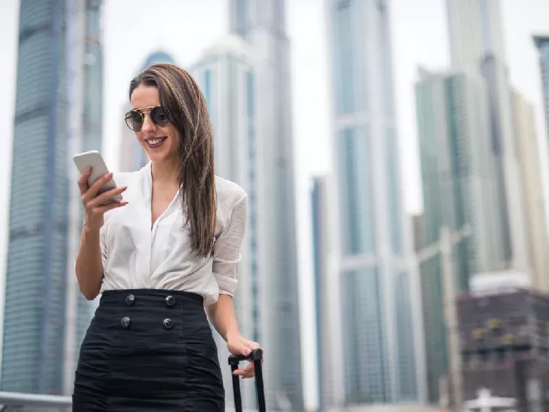 una turista a dubai , cosa serve per entrare Dubai