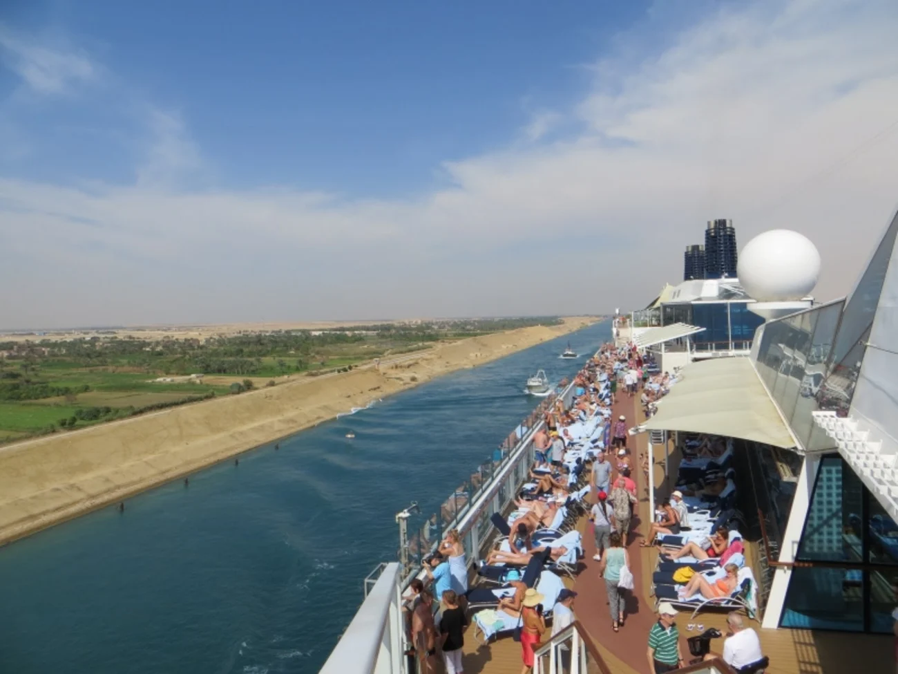 Suez Travel Guide