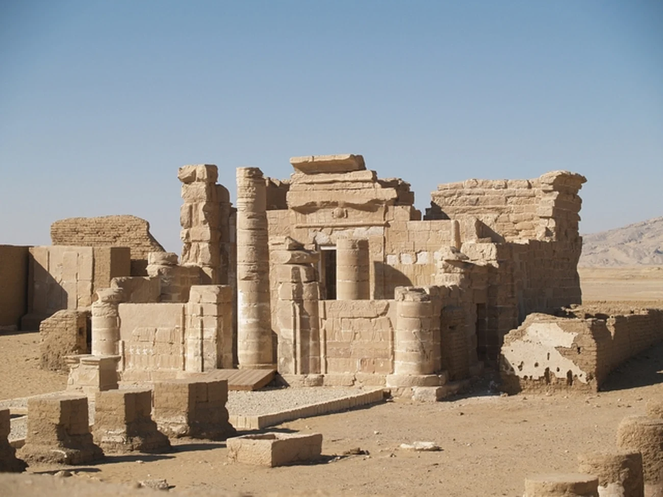 Roman  Temple in Deir El-hagar