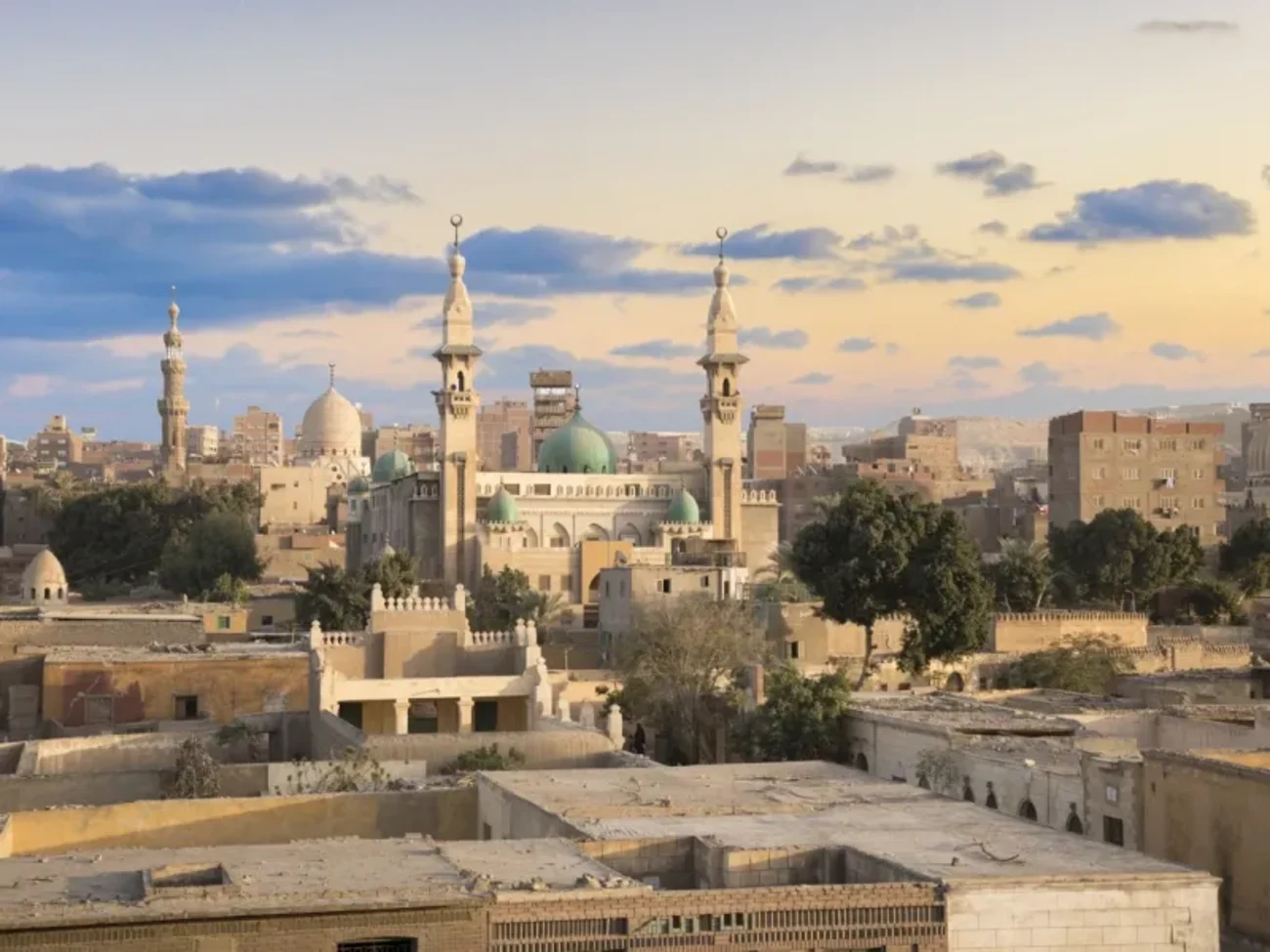 La Cité des Morts Égypte: Histoire, Secrets et Guide complet