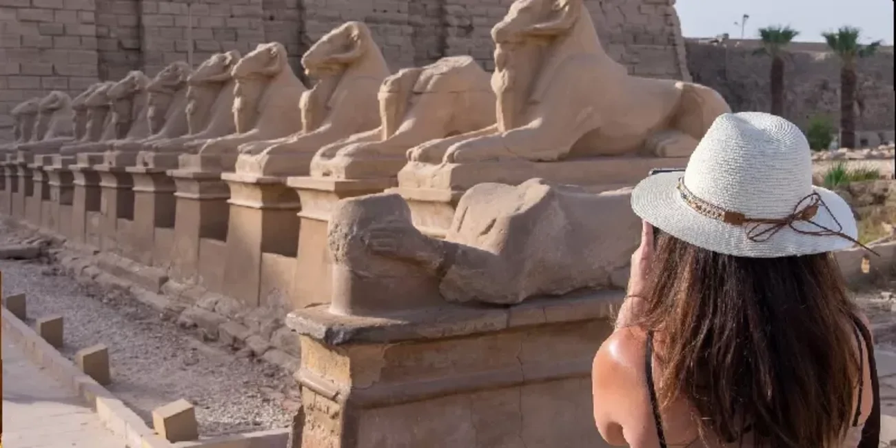 Amon-Rê : Le Souverain Divin de l'Égypte Antique