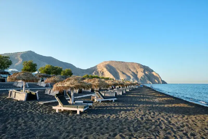 playa-de-perivolos-santorini-grecia