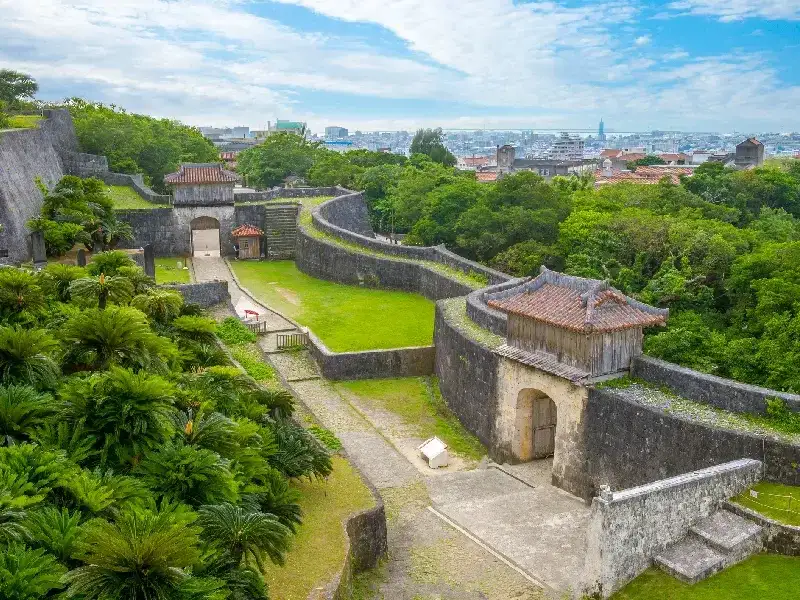Castillo de Shuri: Patrimonio Histórico de Okinawa