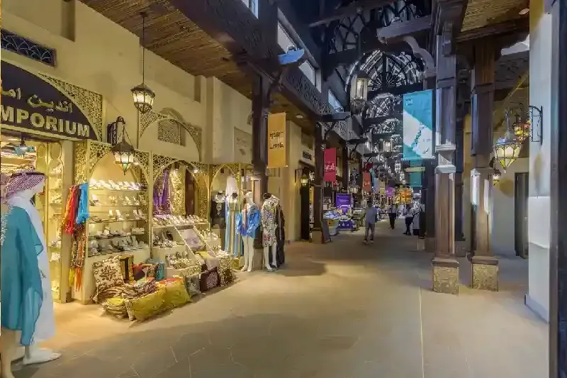 mercato di dubai ,souk delle spezie e dell'oro