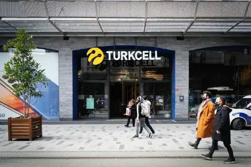 tienda-turkcell-en-el-distrito-de-istiklal-empresa-turca-de-telefonia-movil
