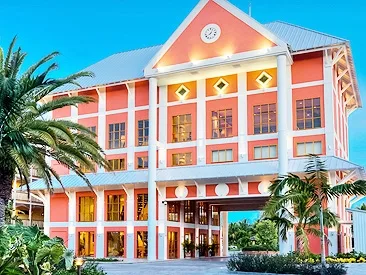 Pelican Bay Art Hotel