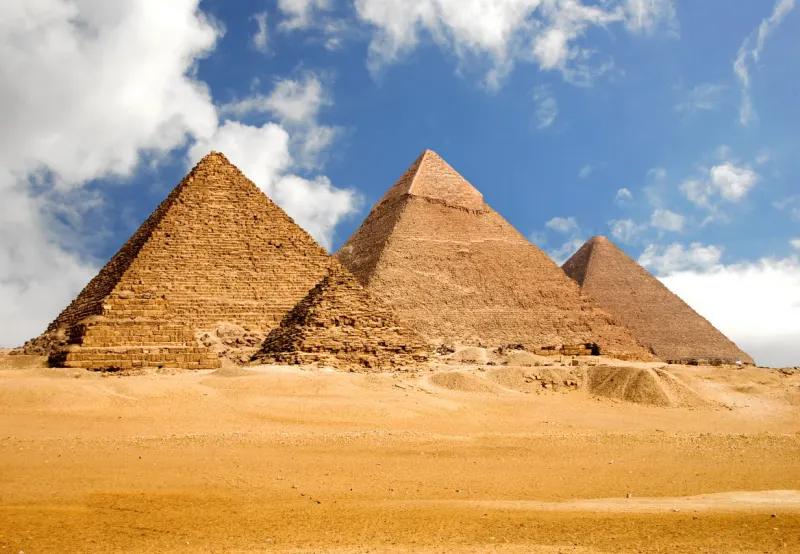 Egyptian Pyramids Guide: History, Construction & Locations