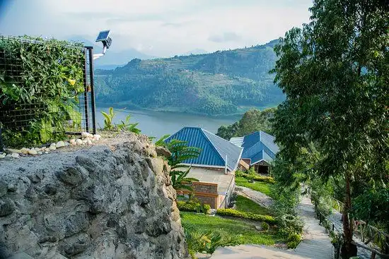Lake Mulehe safari Lodge