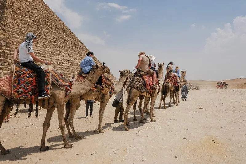 Viaje a las Pirámides de Egipto: Giza, Saqqara, Dahshur y El Fayum