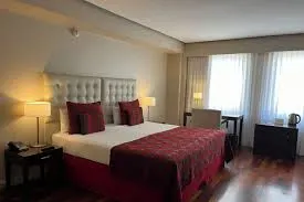 Kenton Palace Hotel
