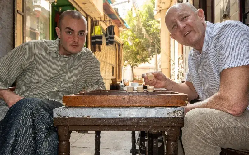 el-fishawy-terrasse-clientele-bazar-khan-el-khalili