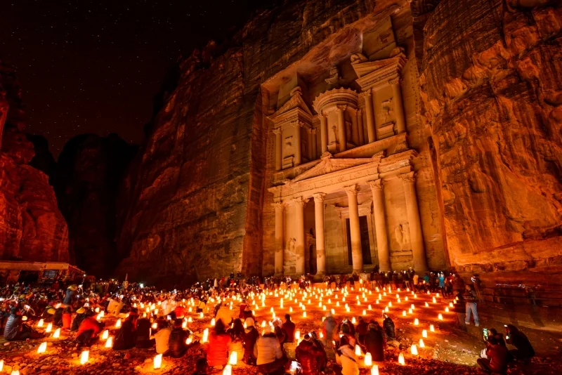 Petra por la Noche