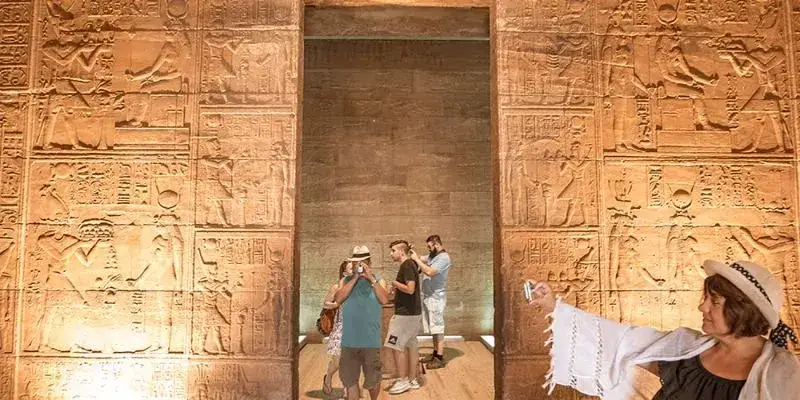 Voyage Magique : Pyramides, Nil et Petra