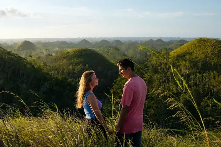 9-Day Philippines Highlights Tour: Manila, Bohol & Boracay
