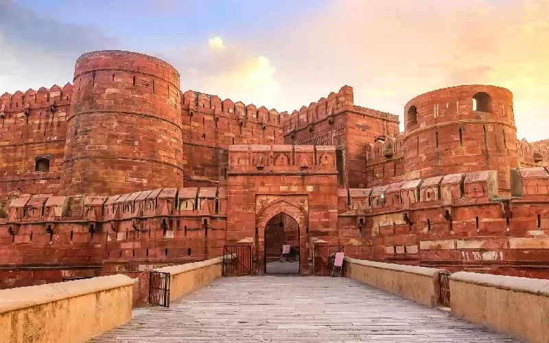 Forte di Agra: Fortezza Moghul e Patrimonio UNESCO
