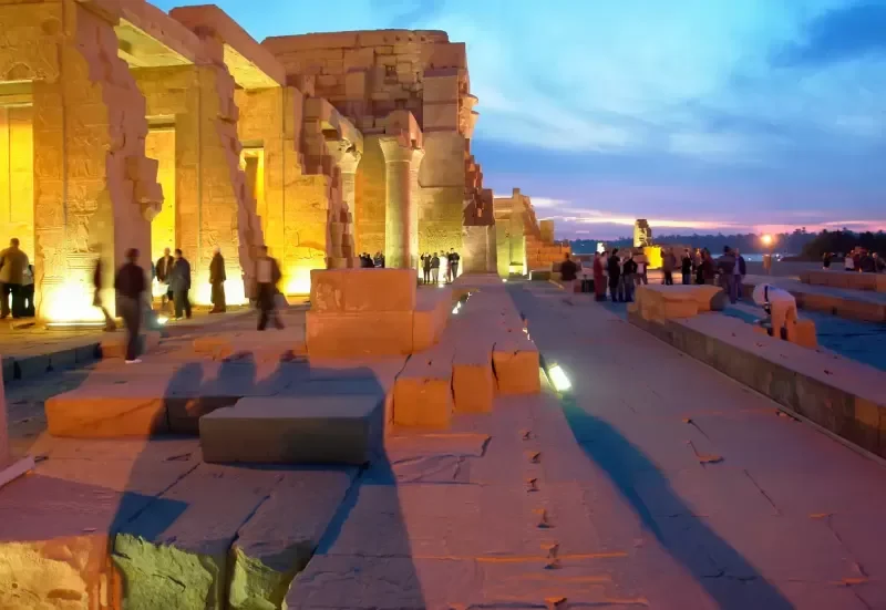 Viaje a Egipto en Crucero: Las Mejores Vacaciones Navegando Por el Nilo