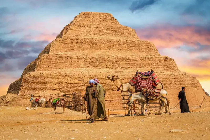 Passeio em Saqqara e Pirâmides de Gizé