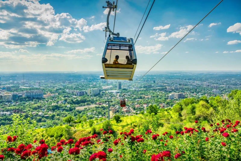almaty-kazakhstan-kok-tobe-gondola