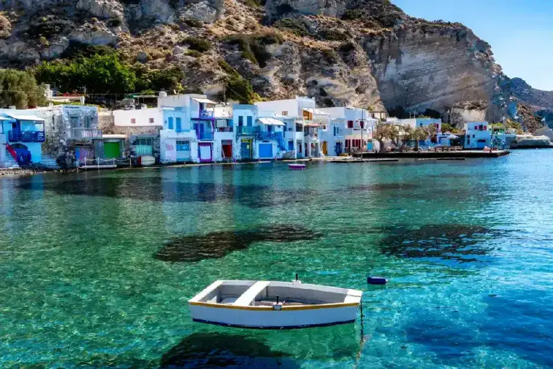 pueblo-pesquero-de-klima-milos-grecia