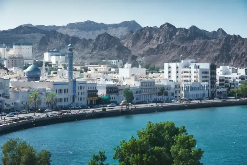 Il lungomare del quartiere Muttrah a Mascate, Oman.