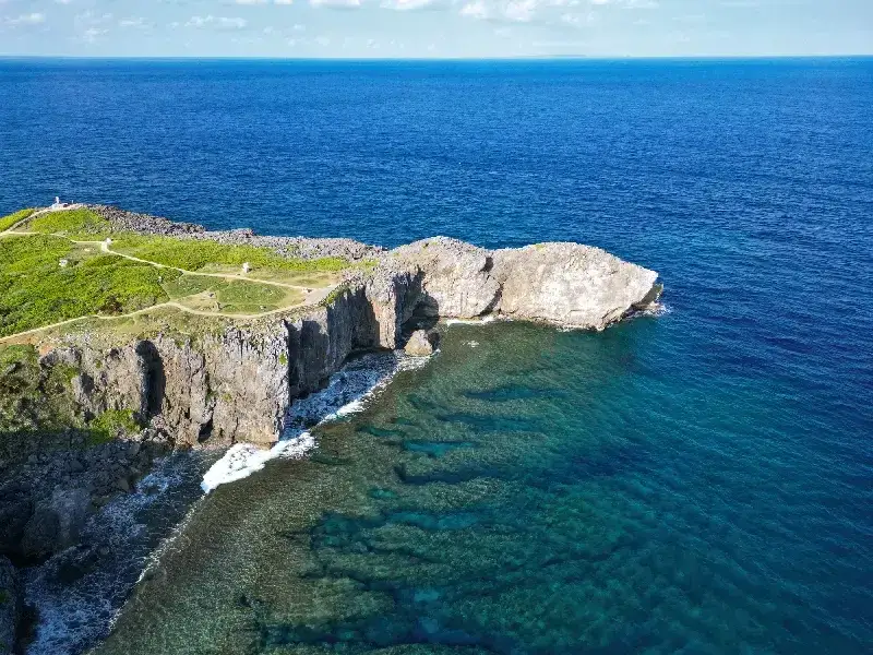 Cabo Manzamo: El Acantilado Más Espectacular de Okinawa