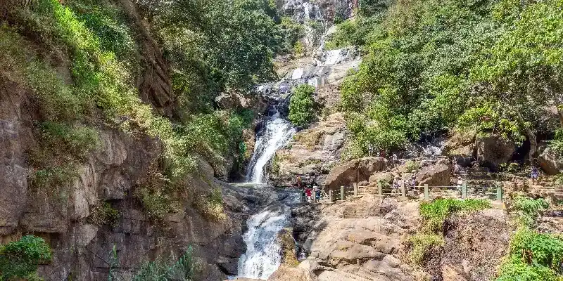 Las Cataratas Ravana, Sri Lanka.