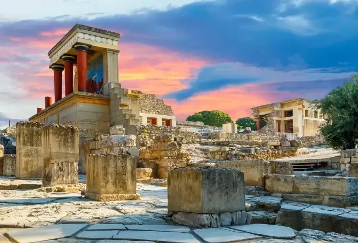 Knossos palace at Crete. Crete Travel Guide 