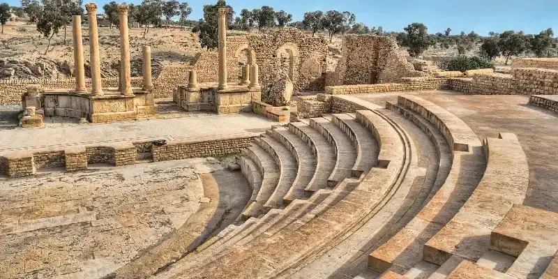 Antiguo anfiteatro en Sbeitla, Túnez