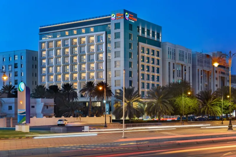 Muscat: Ramada ecore
