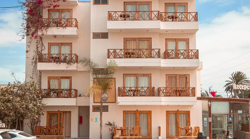 El Emancipador Paracas