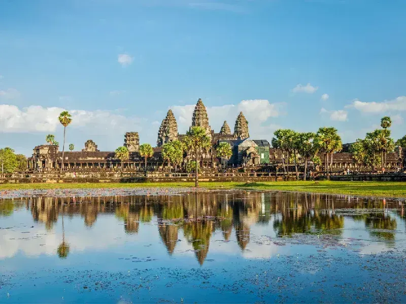 Encantos do Vietnã e Camboja